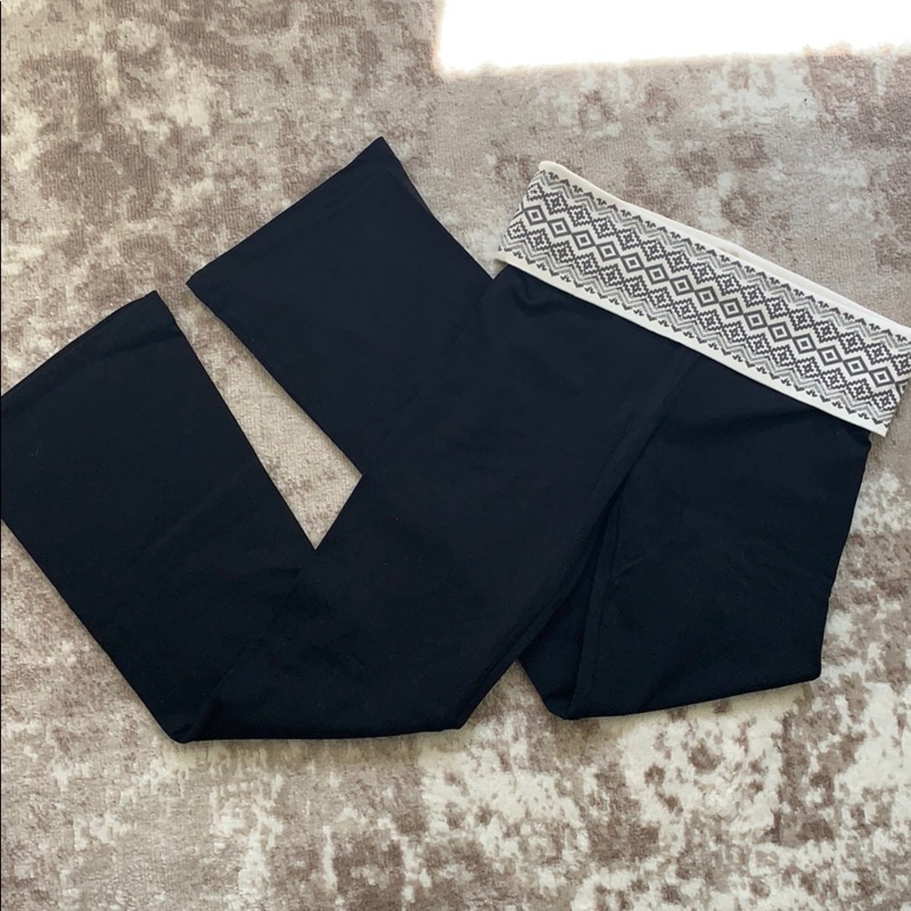 Victoria’s Secret Yoga Pants